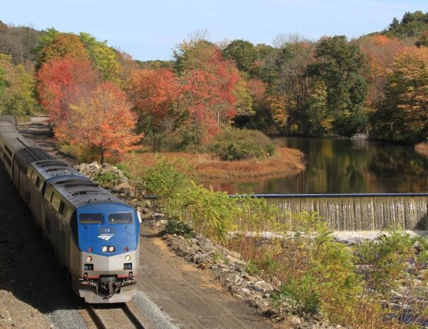 WEBSITE-Amtrak-449-at-W-Warren-BSOLOMON